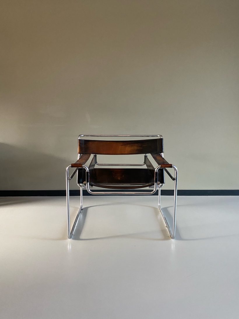 1975BCFB-DFD8-4AEF-8224-8D925DA3AEC8